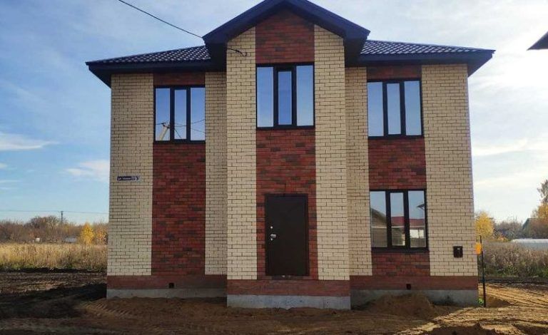 Кирпичный коттедж 125м² (п. Малые Кабаны)