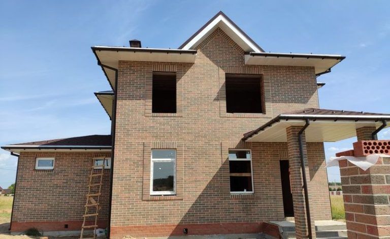 Кирпичный дом 149м² + крыльцо, терраса 16м² (Песчаные Ковали)